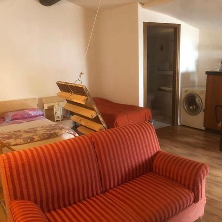 Lovely 1 Room Bedroom Loft, 20 Mins To Bgy Airport Pradalunga Eksteriør bilde