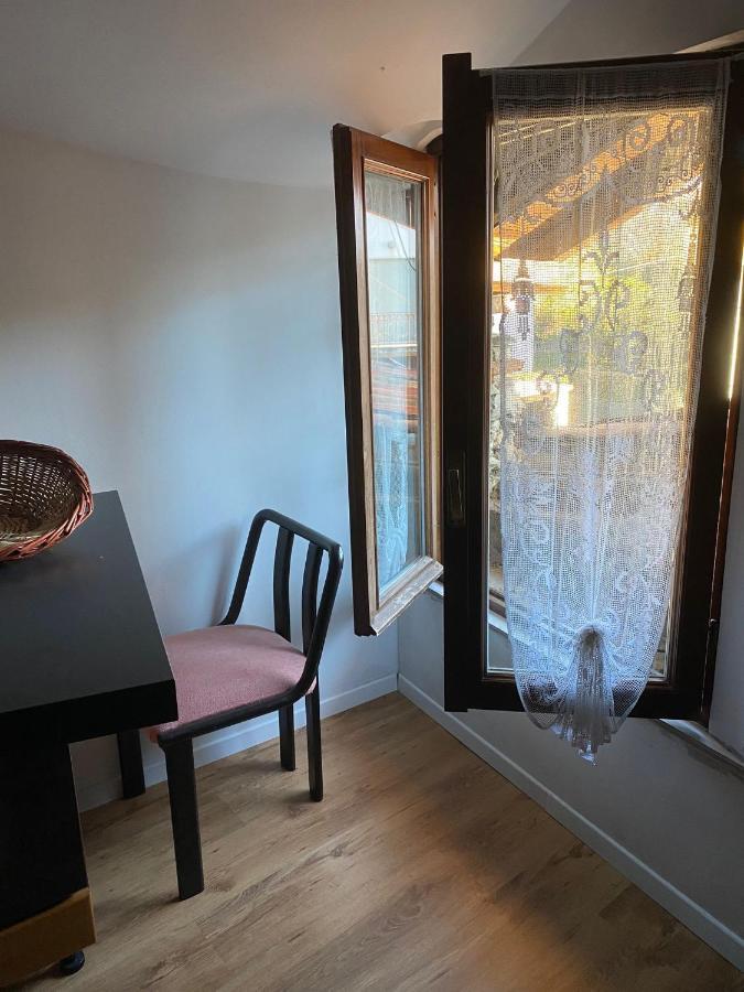 Lovely 1 Room Bedroom Loft, 20 Mins To Bgy Airport Pradalunga Eksteriør bilde