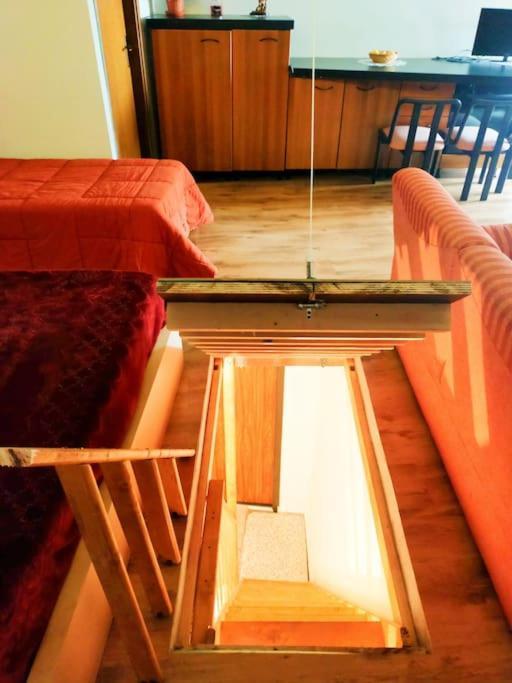 Lovely 1 Room Bedroom Loft, 20 Mins To Bgy Airport Pradalunga Eksteriør bilde