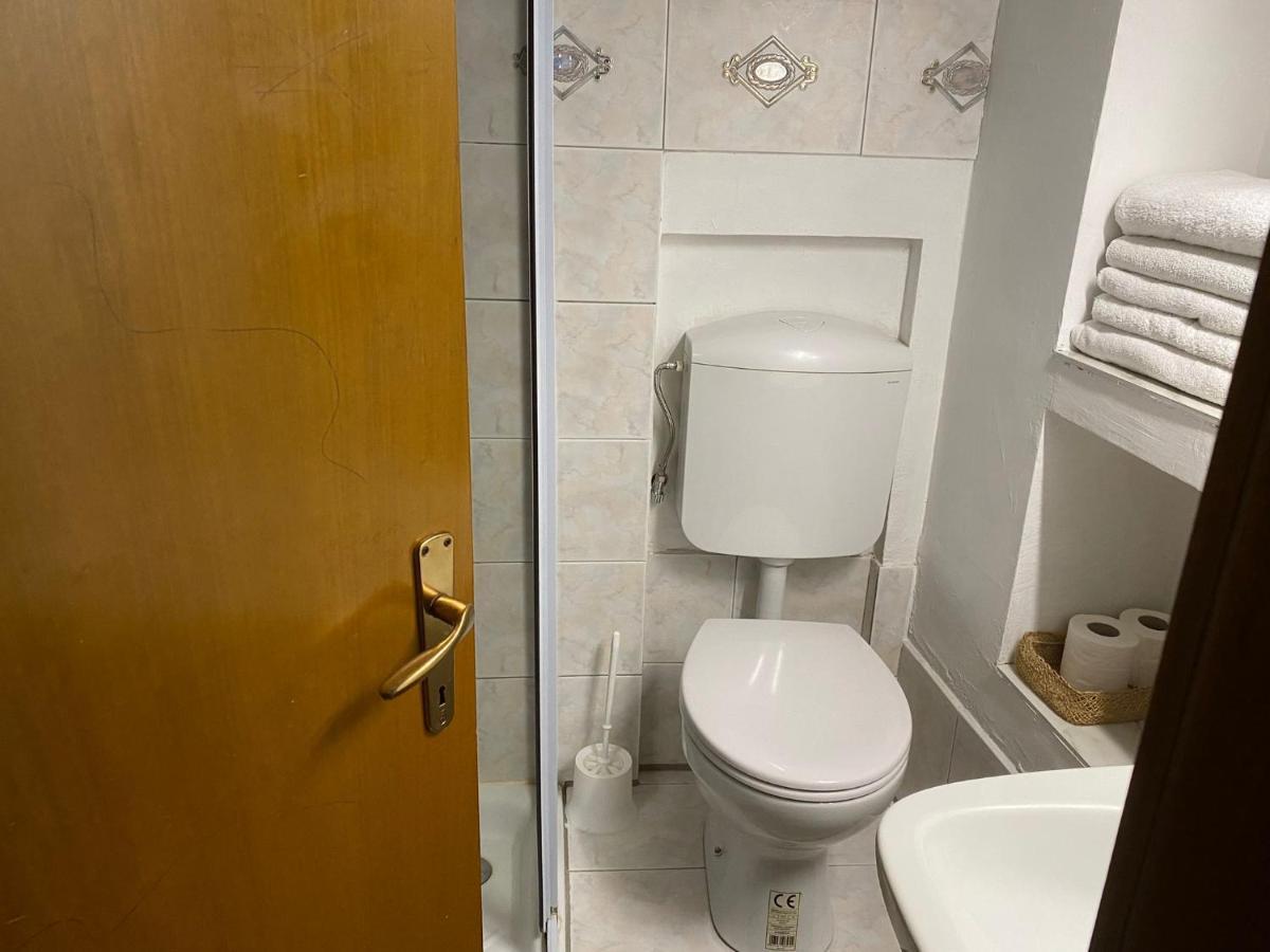 Lovely 1 Room Bedroom Loft, 20 Mins To Bgy Airport Pradalunga Eksteriør bilde
