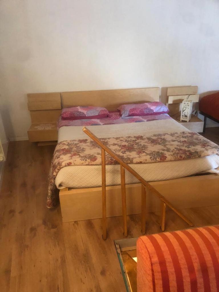 Lovely 1 Room Bedroom Loft, 20 Mins To Bgy Airport Pradalunga Eksteriør bilde